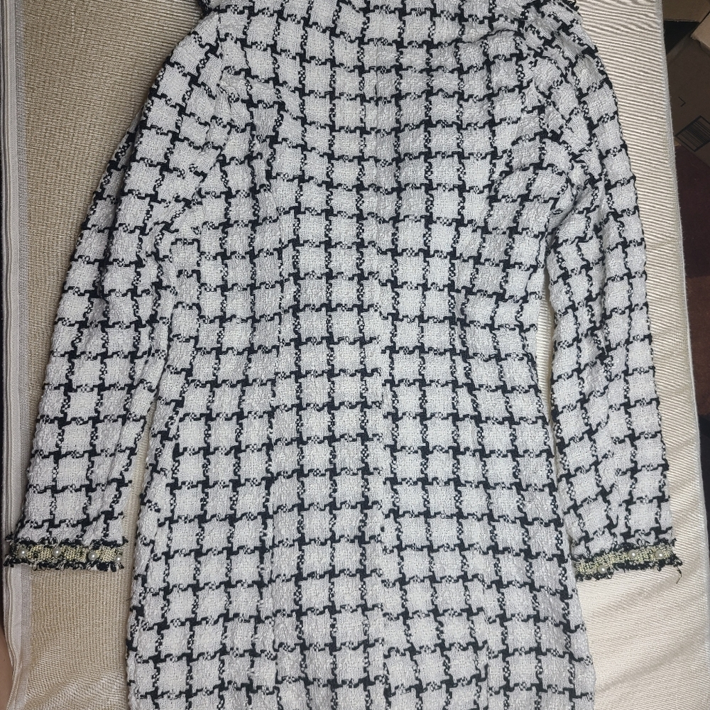 Unique jacket - Picture 2 of 4